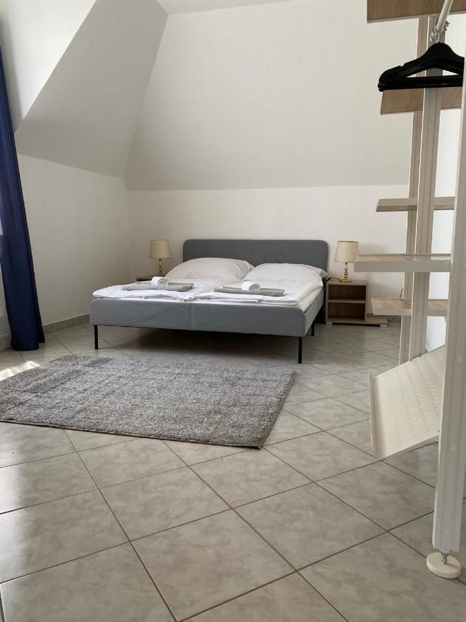 Appartementhaus 5. Jahreszeit Heviz Luaran gambar