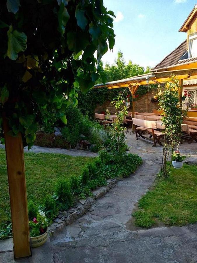 Appartementhaus 5. Jahreszeit Heviz Luaran gambar