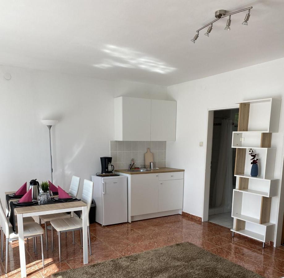 Appartementhaus 5. Jahreszeit Heviz Luaran gambar
