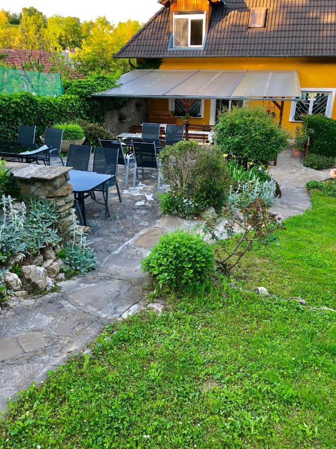 Appartementhaus 5. Jahreszeit Heviz Luaran gambar