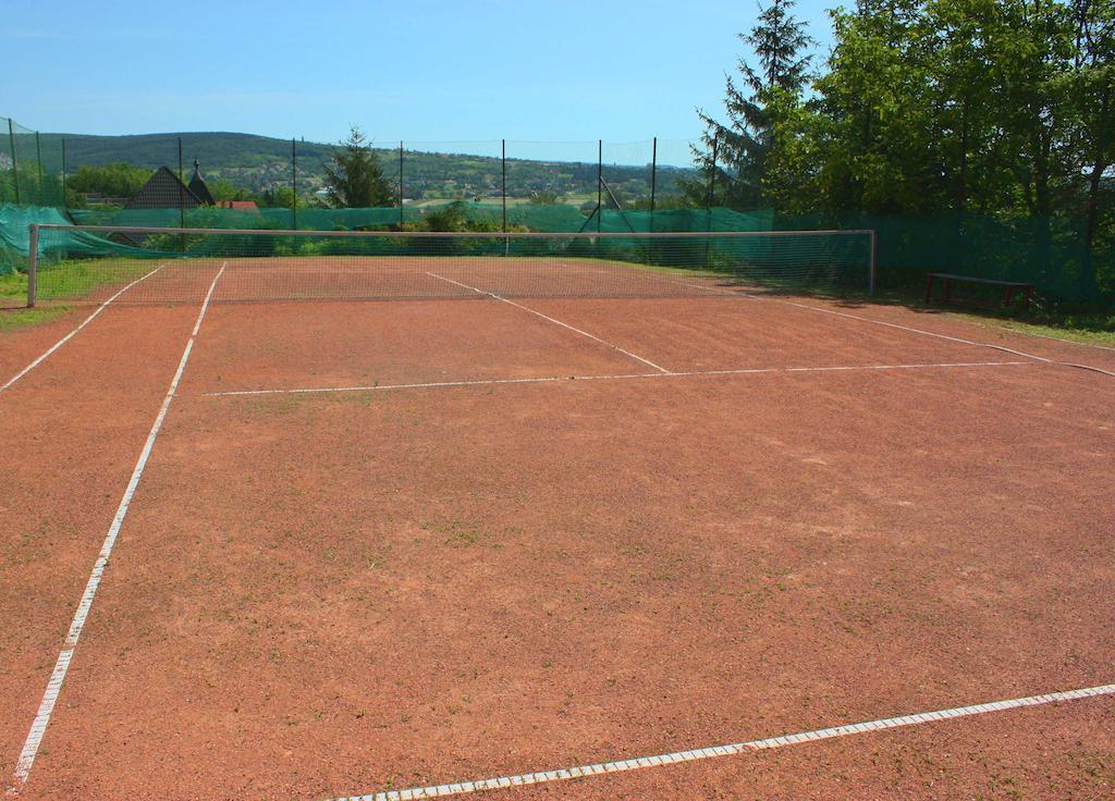 Appartementhaus 5. Jahreszeit Heviz Luaran gambar
